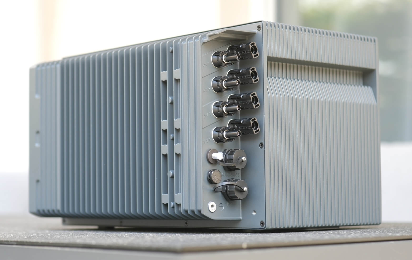 PV-Eingänge beim Solakon ONE Speicher für Balkonkraftwerke: 4 MPP-Tracker