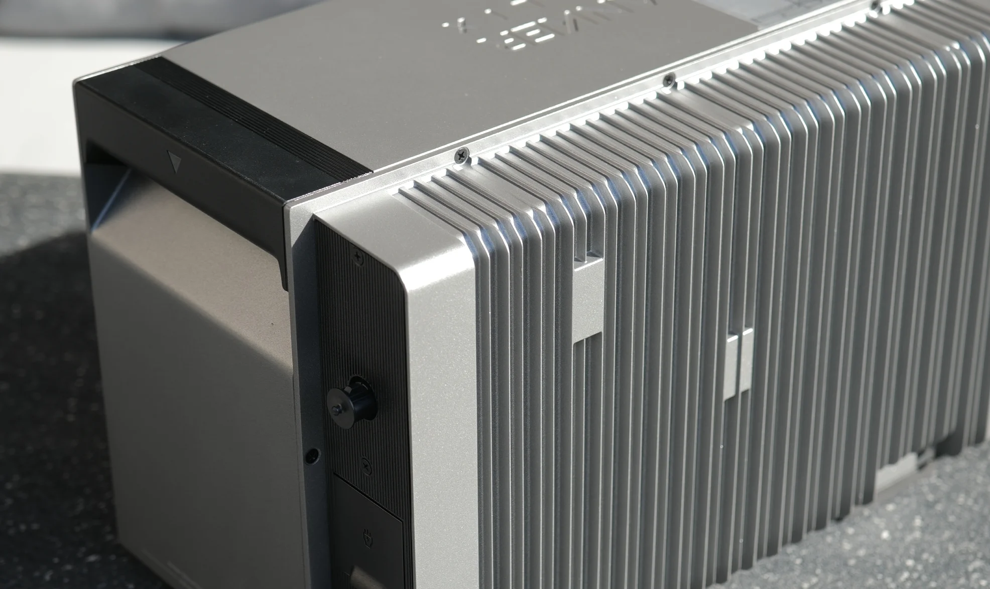 Hochwertiger Aluminium orpus, sehr gute Verarbeitung bei der Solarbank 3