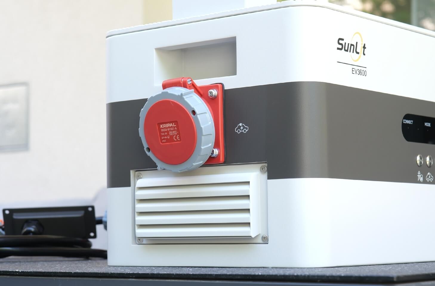 Wallbox Ausgang beim Sunlit Speicher mit EV3600 Modul