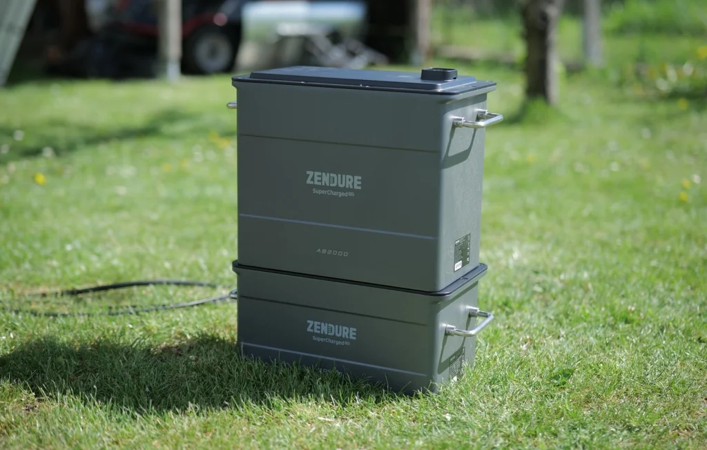 AB2000 Batterie beim Zendure SolarFlow im Test: 1,92 kWh und Heizfunktion